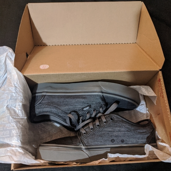 Vans Sneakers - Picture 6 of 8